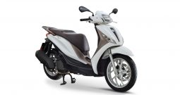 Piaggio-Medley-weiß-rechts